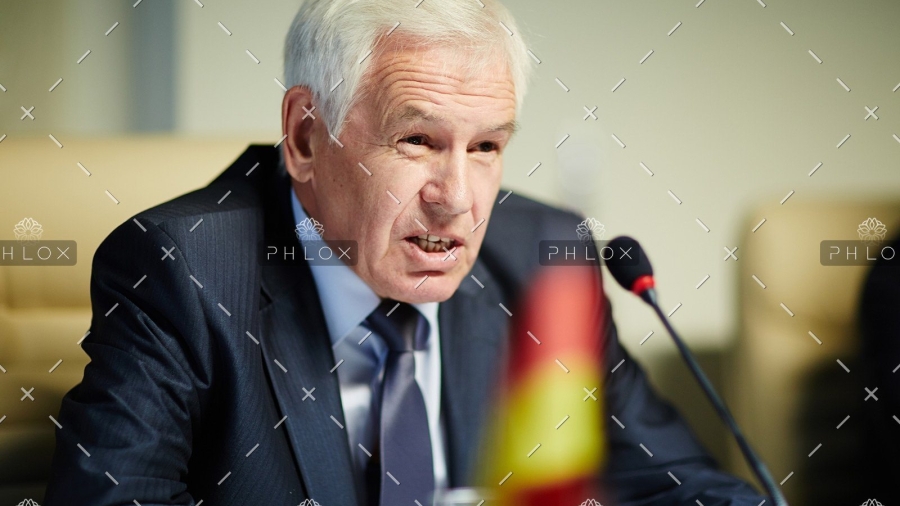 demo-attachment-26-political-report-PZENLVD